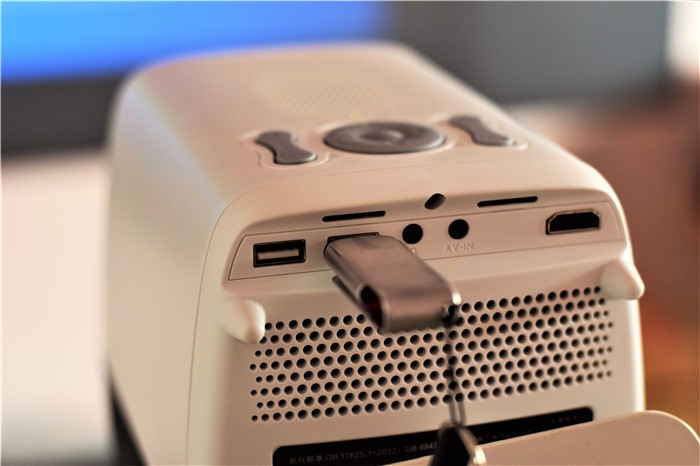 泰捷weboxt1投影仪评测视频,泰捷weboxt1s投影仪隐藏功能