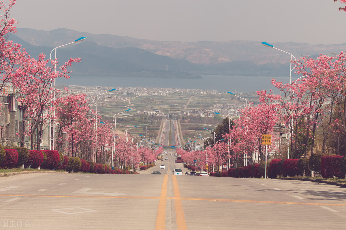 你怎样看待娘娘腔的,怎么评价娘娘腔