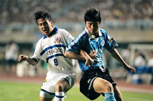 中国足坛11人最强阵容,足坛最强11人阵容退役