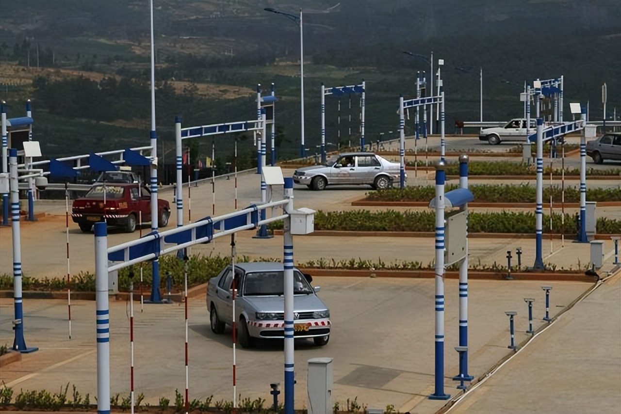 已明确！驾考可“自学直考”，绕过驾校、免交培训费，省心又方便