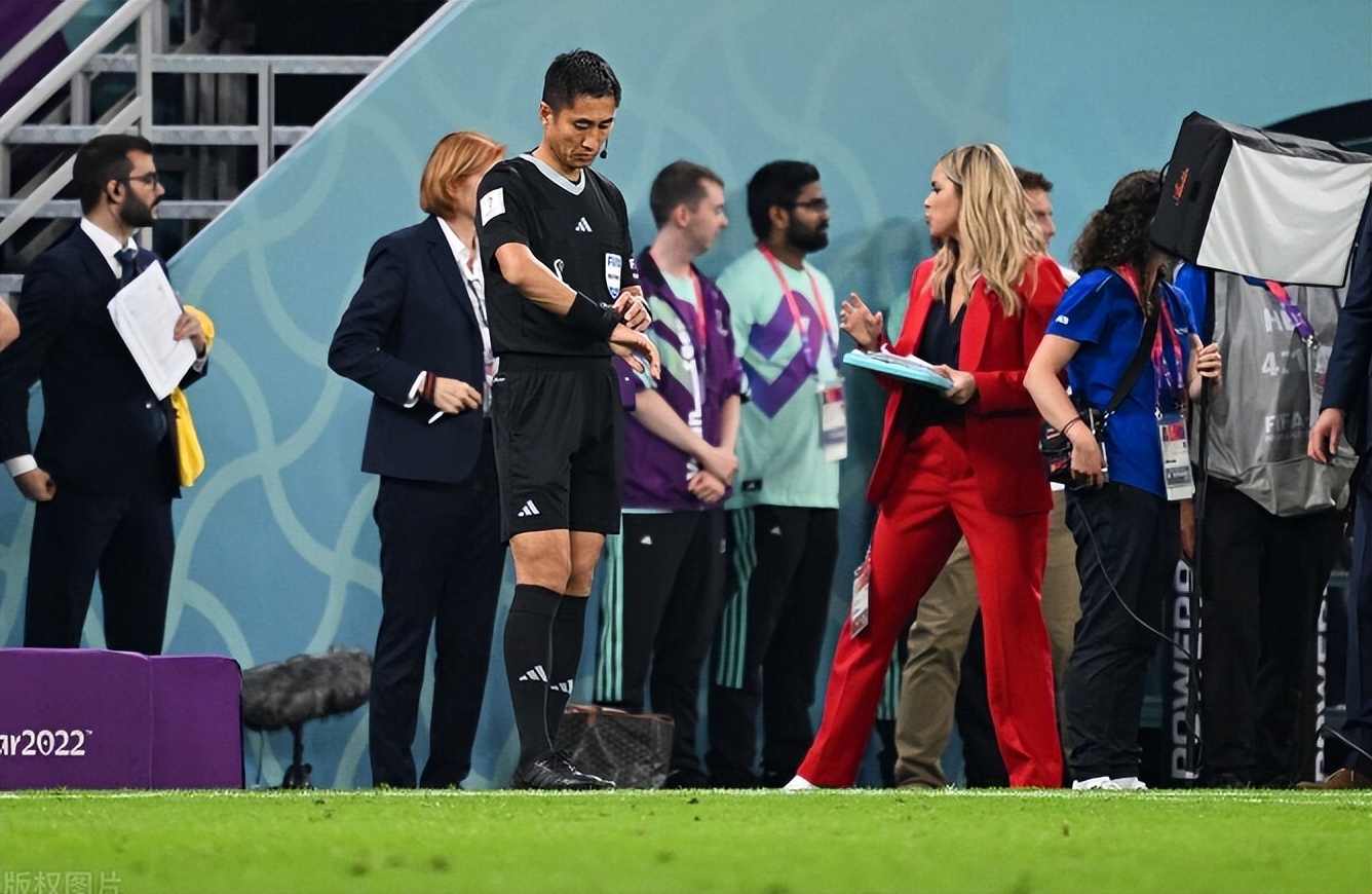 国足蛀虫李铁:罪行不止敛财上亿,戴罪立功曝光足坛背后*b大**oss