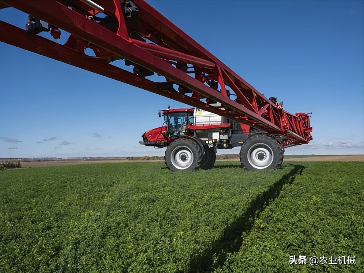 凯斯纽荷兰经销商,凯斯自走式喷杆喷雾机