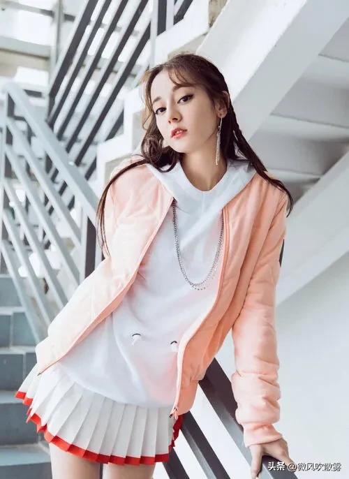 足球宝贝明星身材,足球宝贝明星刚出道照片