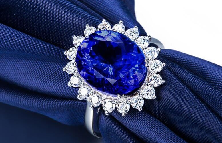 坦桑石描述,坦桑石的形成