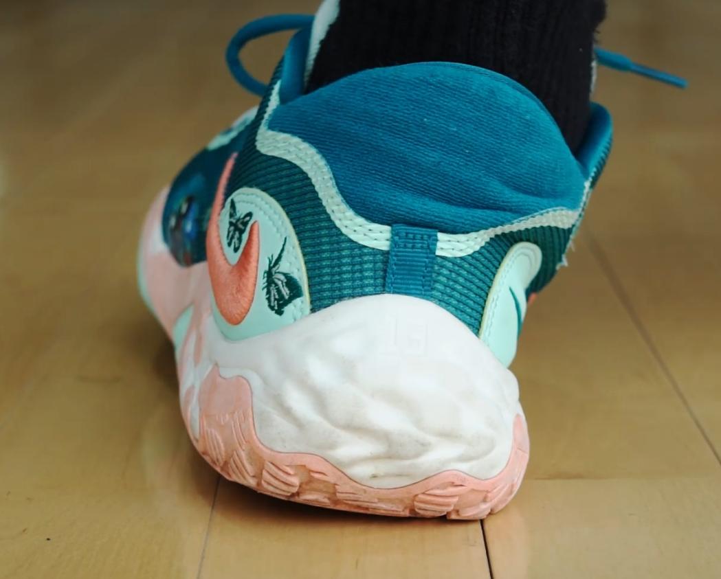 pg6测评国外版和国内版有什么区别,pg6会不会偏小