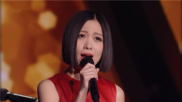 姚贝娜铜像图文,姚贝娜墓地雕塑