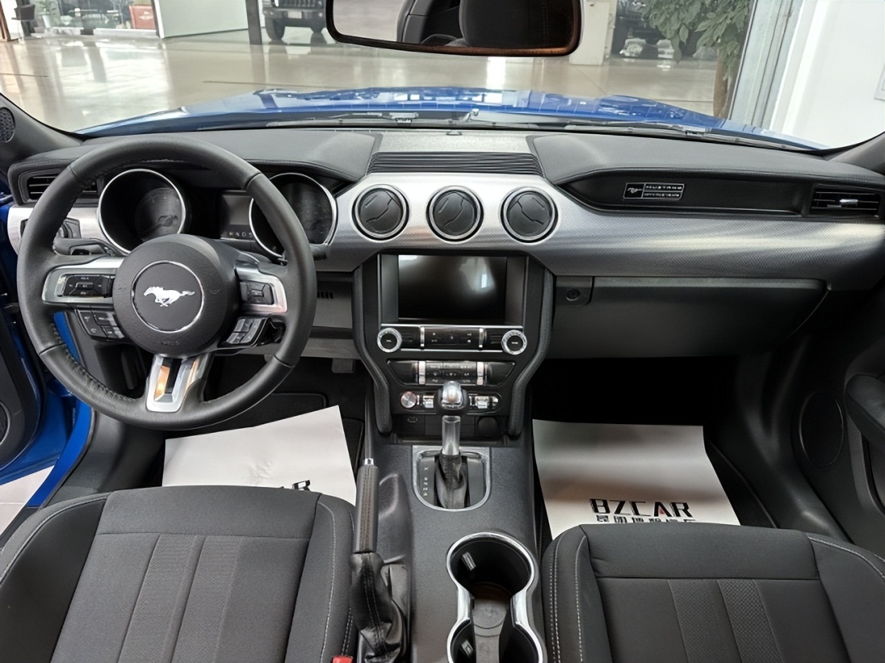 敞篷福特野马最新款,福特野马跑车敞篷二手