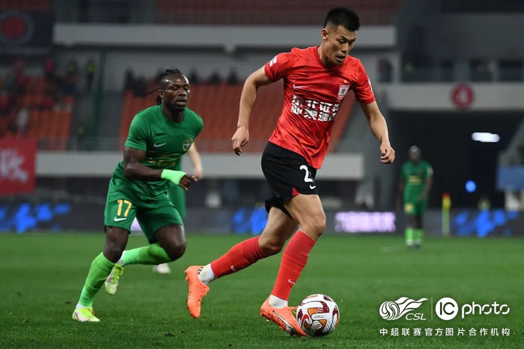 海港胜三镇取开门红,海港逆转三镇取开门红