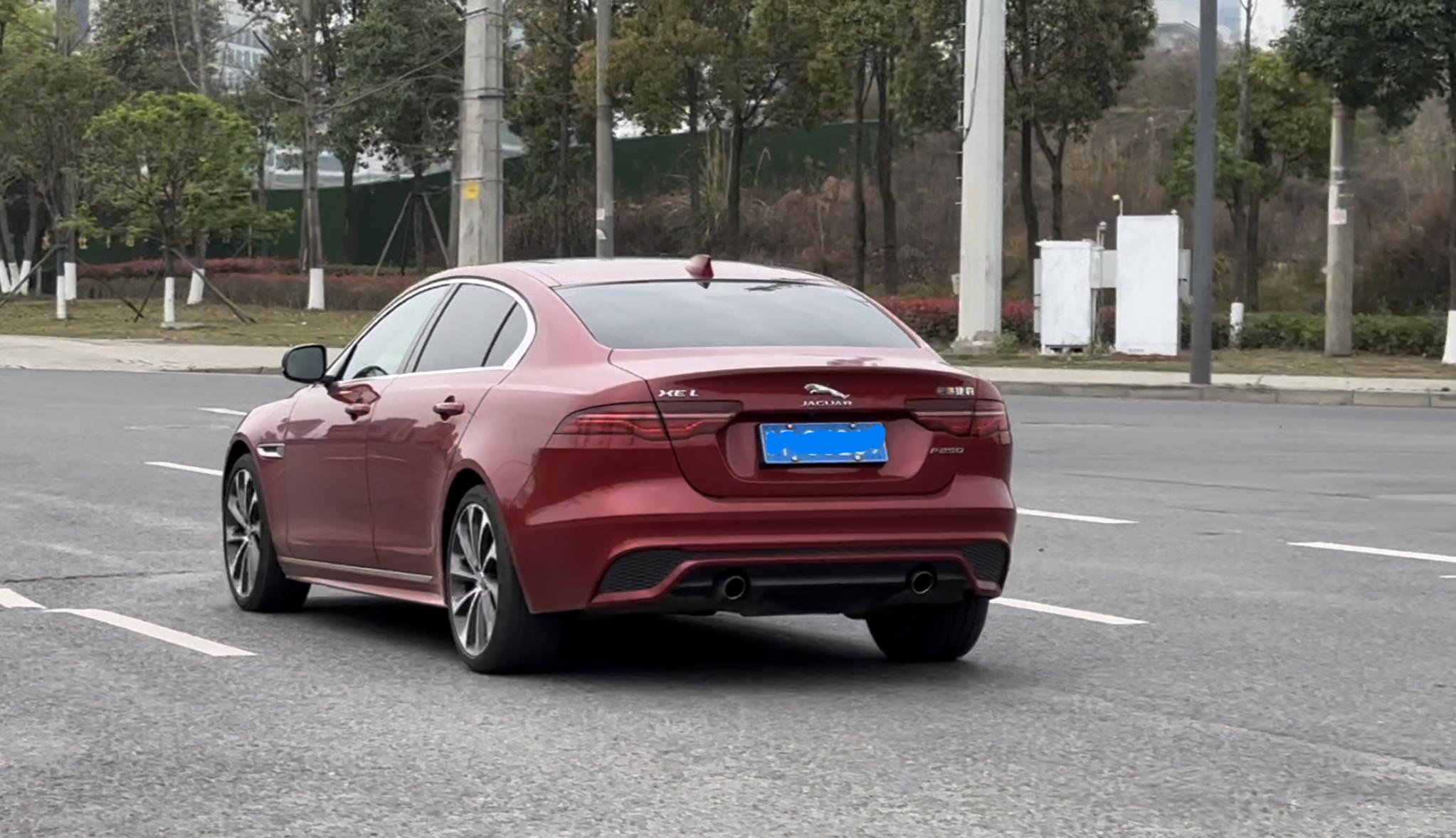 三系和捷豹xel驾驶感受,3系对比捷豹xel