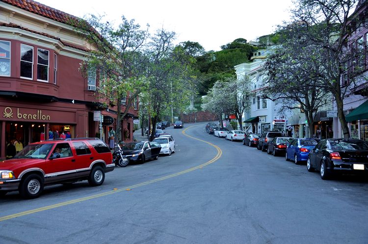 回味旧金山探访成功者的庄园,一种窗口令艾尔卡彭等囚犯备受折磨