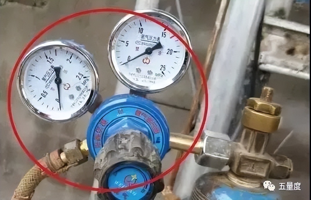 气瓶未设置防倾倒措施处罚,气瓶无防倾倒措施归谁管理