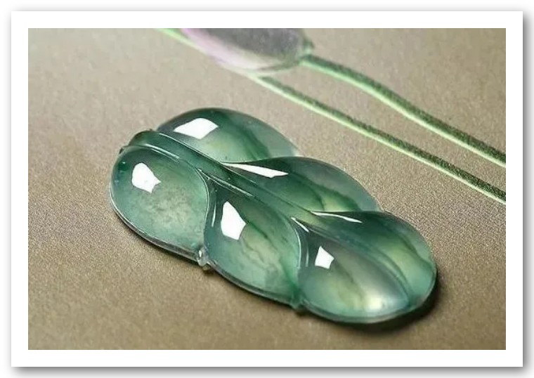 讲解翡翠原石种水表现视频,翡翠种水的鉴别方法视频