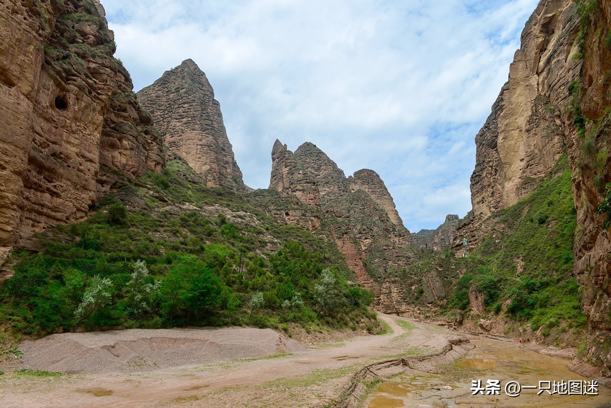 地市县三个区划都叫一个名，而且还挤在了一起，全国仅有2个
