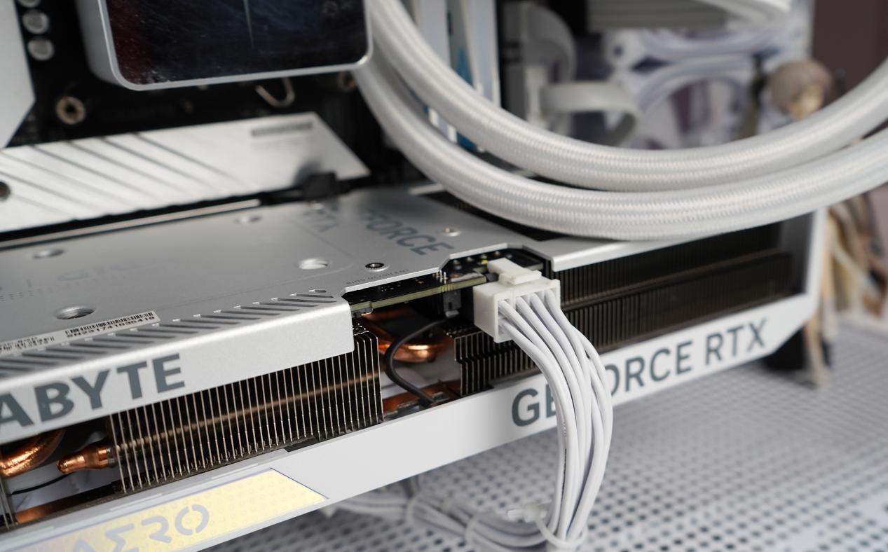 技嘉rtx4060ti雪鹰,技嘉雪鹰4060ti显卡测评