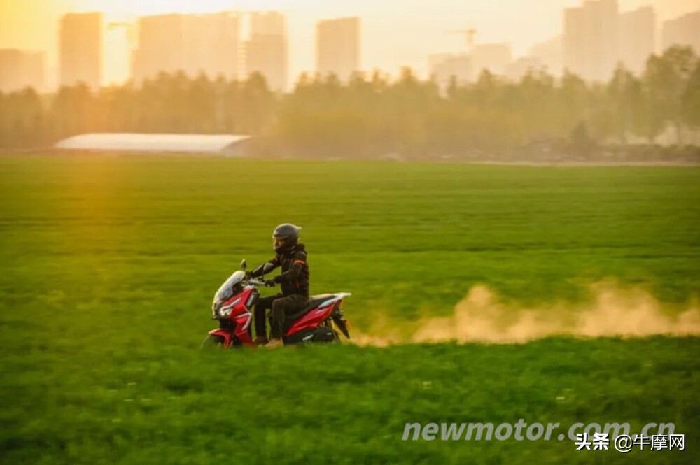 大阳adv350tcs版即将上市,大阳adv350标准版售价配置