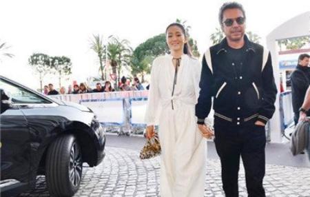 57岁富婆嫁给老公后生三胞胎,57岁富婆嫁小19岁老公生下三胞胎