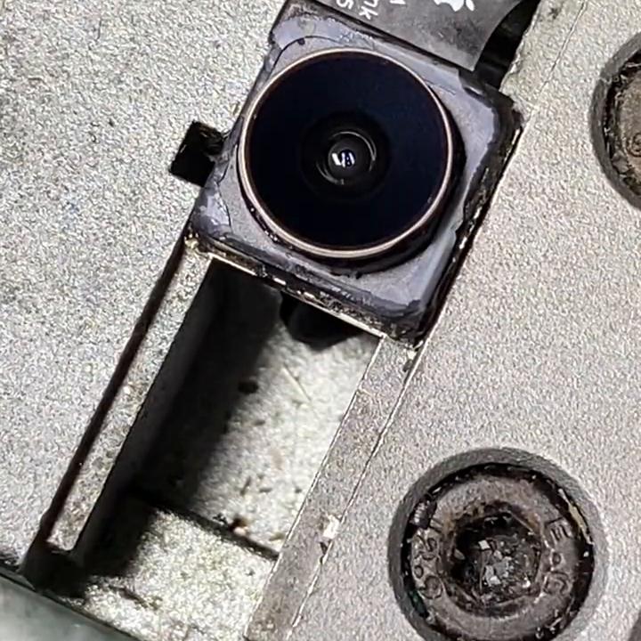 7p摄像头拍照抖动维修,7p后摄像头不对焦维修教程