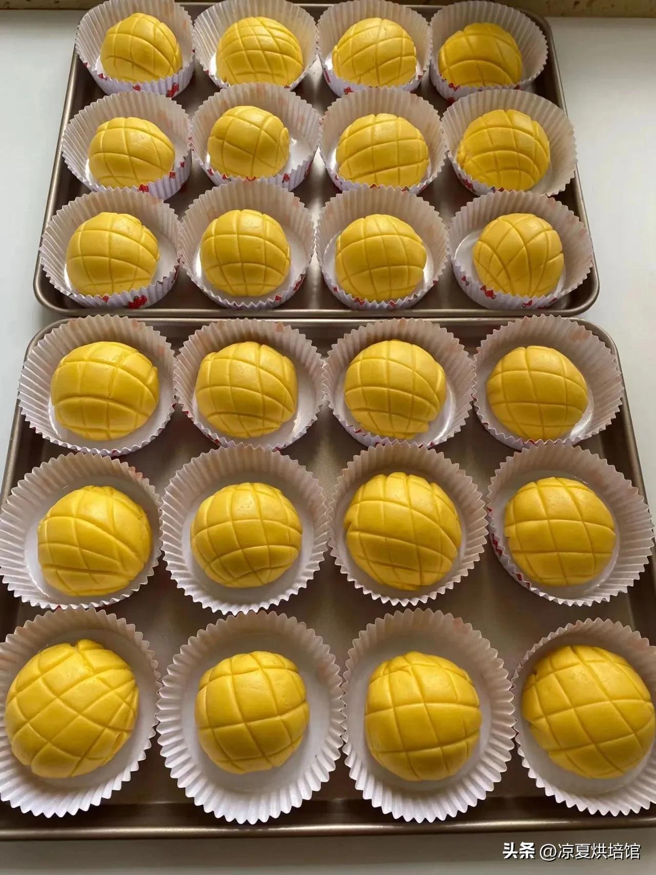 秘制菠萝包,正宗港式菠萝包爆汁