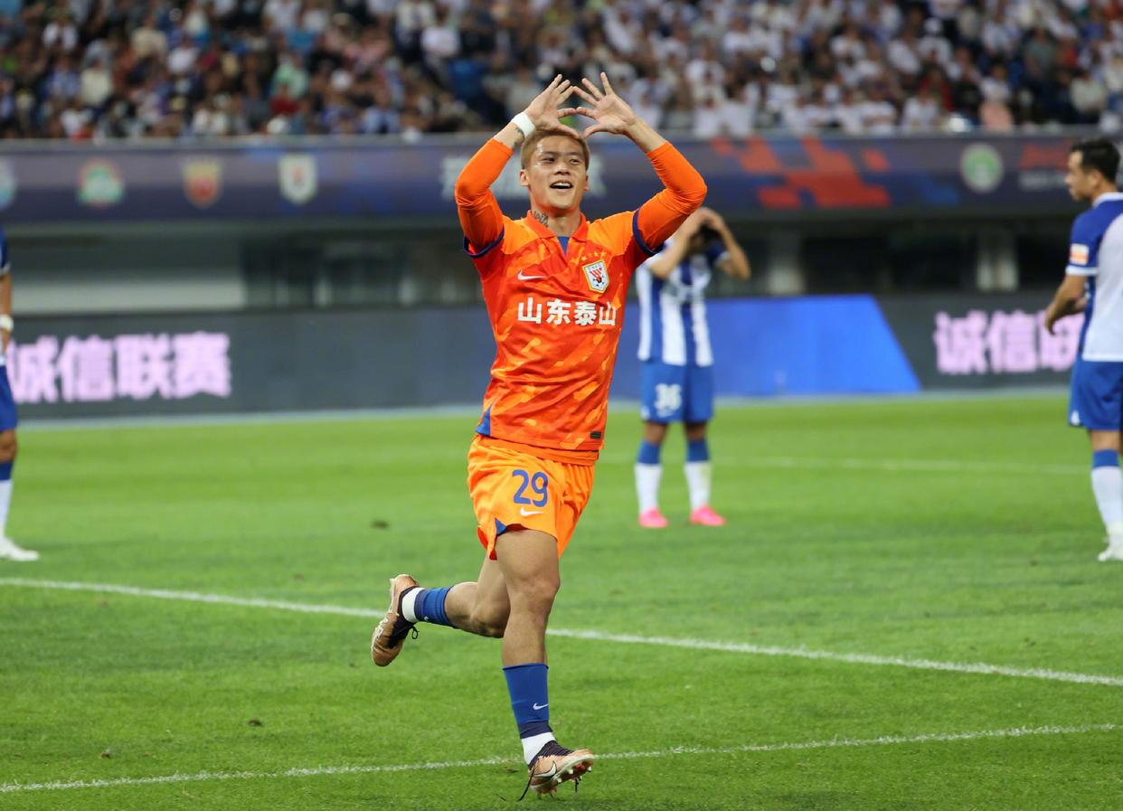 崔康熙谈泰山队客胜,崔康熙主场首秀泰山队冲击第二胜