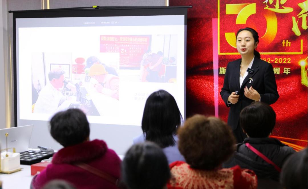 看看漂亮,其实假的!行业人士说:最大消费误区是到原产地买珠宝