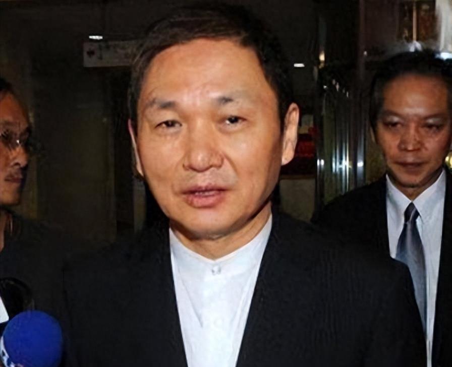 淫棍天下,60女艺人遭殃,29年牢狱飞扬跋扈