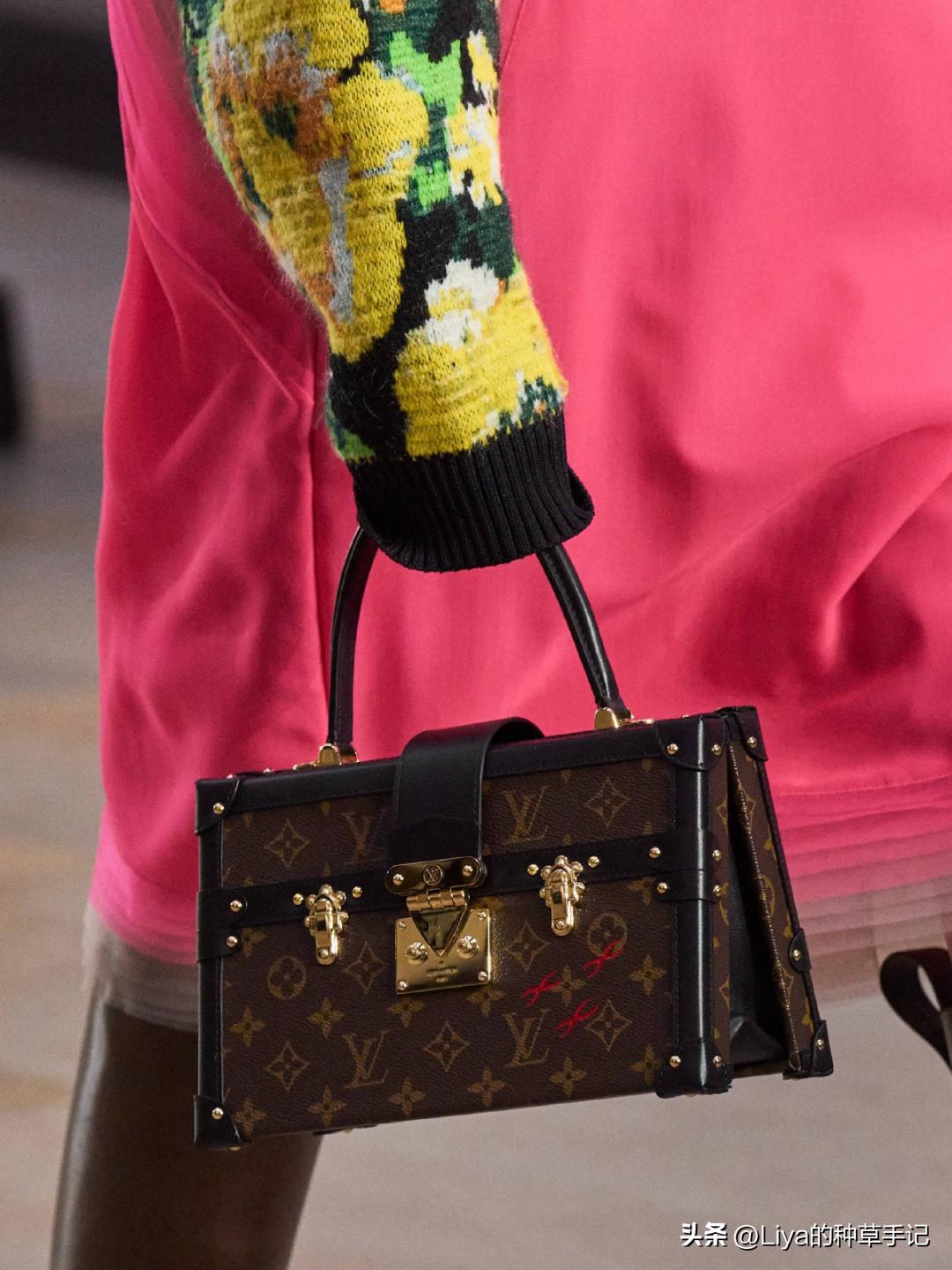 大包包推荐小众高级感轻奢,又休闲又时尚的大包包