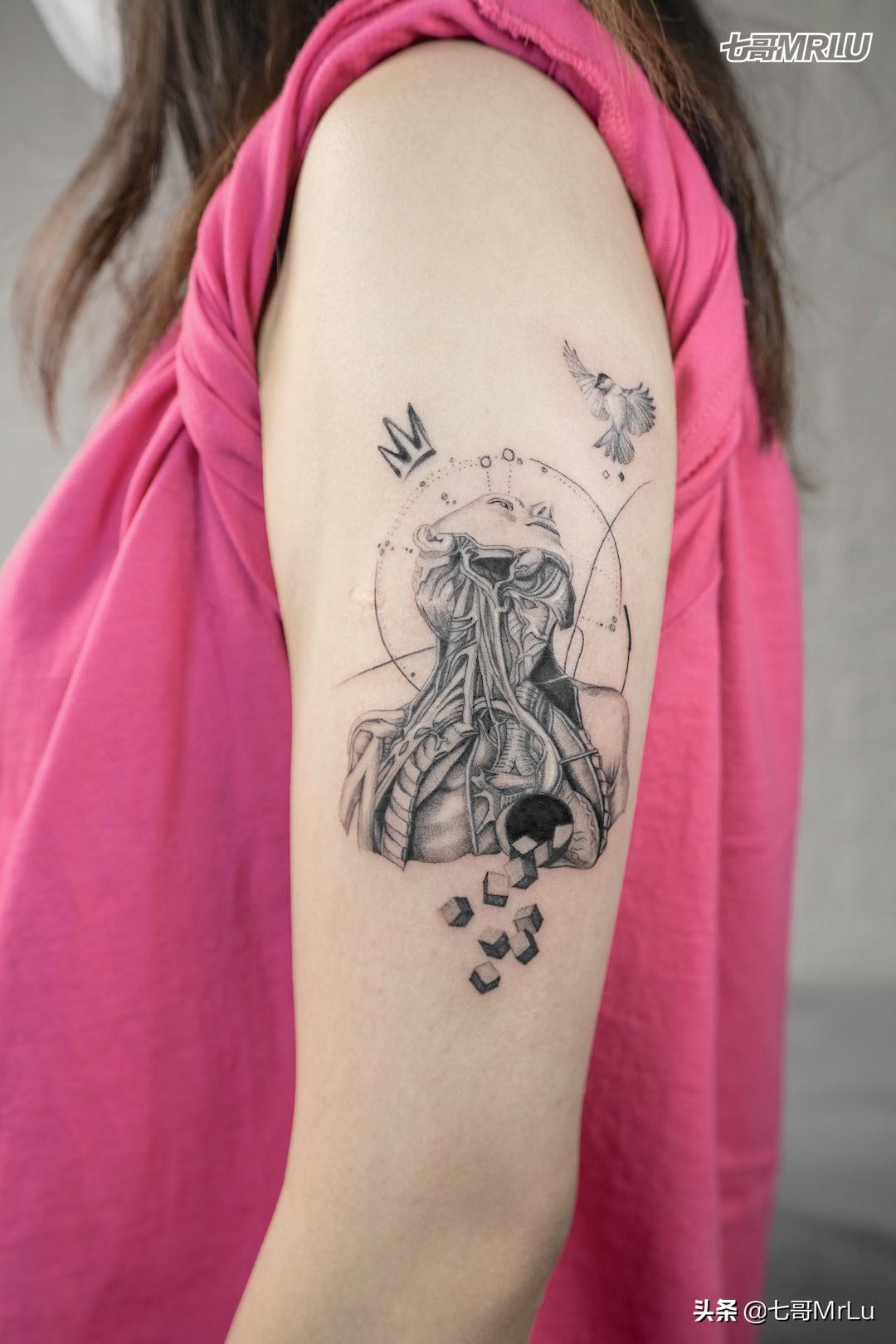 男人戒指：权力有多大，我就有多美