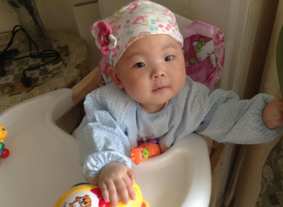 宝宝几个月添加辅食比较合适,宝宝从几个月开始添加辅食合适