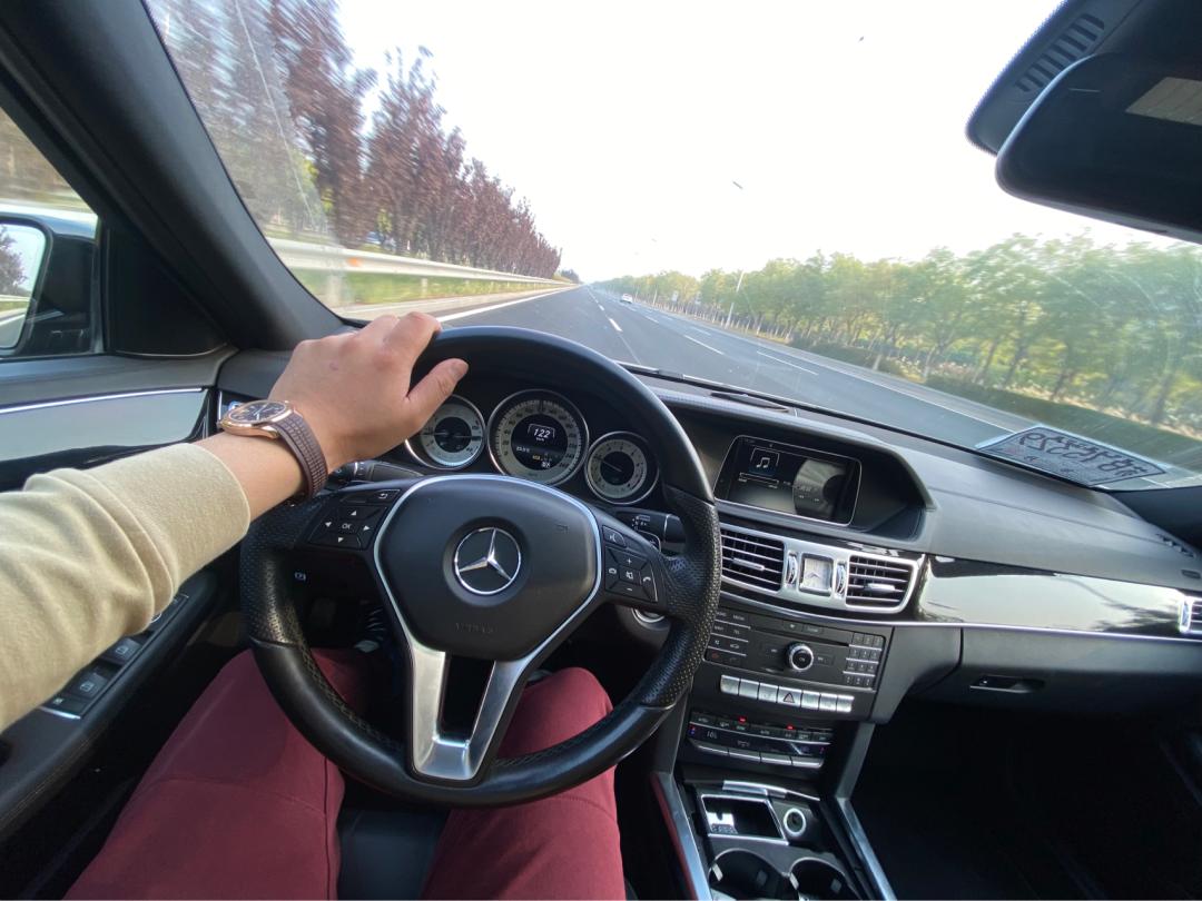 奔驰w212翻新改造全过程,奔驰w212老车翻新