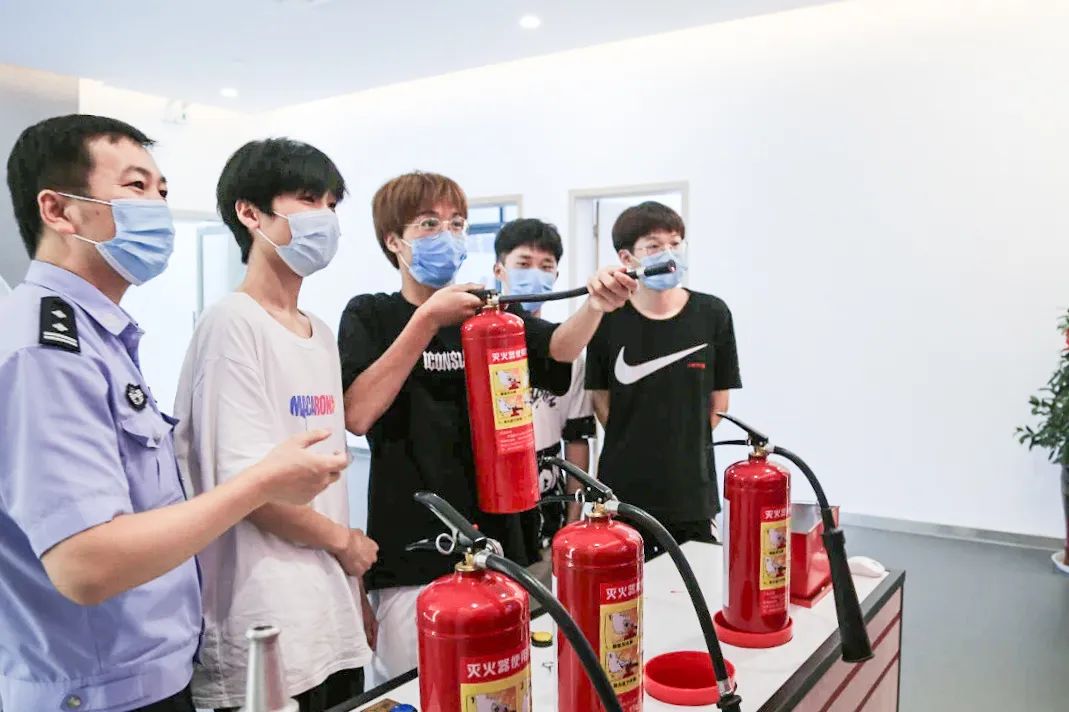 争创国枫！善治“枫”景，陶朱派出所与民携手同行