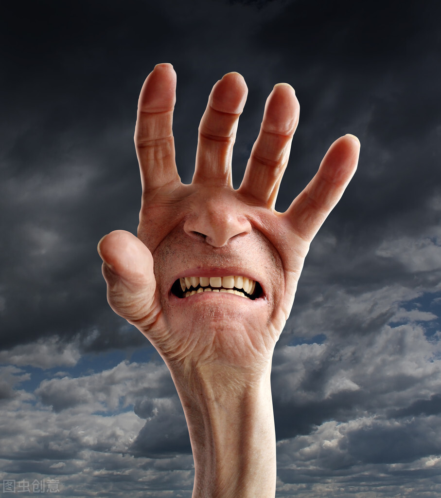 老人肛门痛,医生配了高锰酸钾外用,哪知老人用后痛苦不堪,哭了