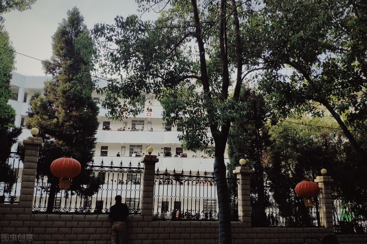 你羡慕不来的小学老师是有多轻松