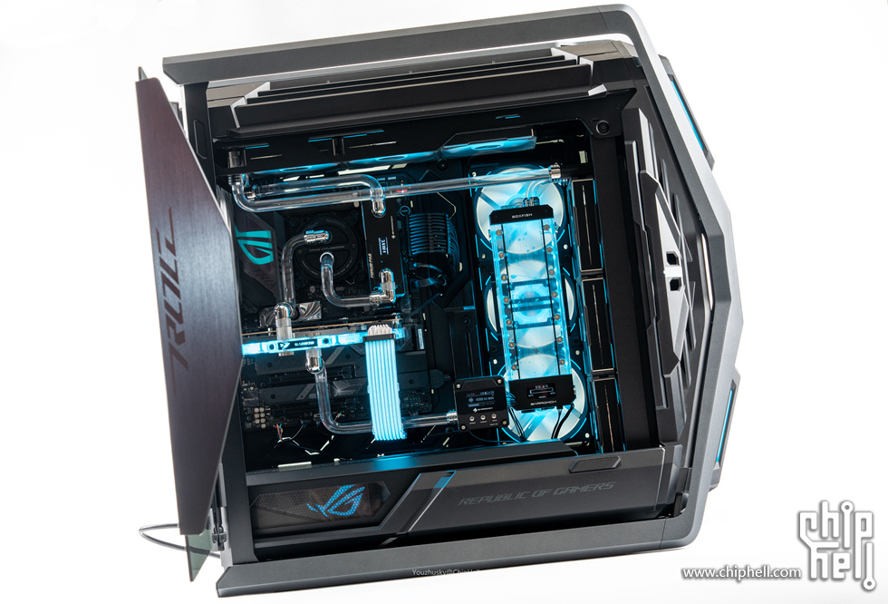 rog创世神装机视频,rog创世神细节