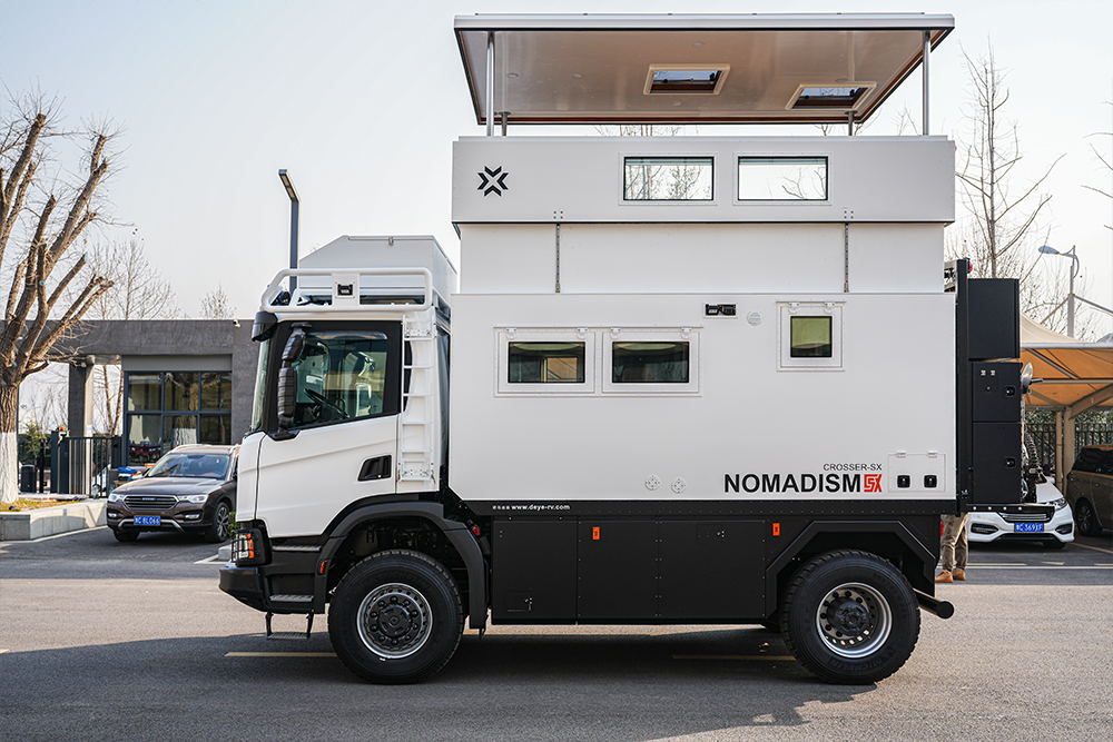 卫航福特短轴低顶V362房车,福特v363长轴低顶房车