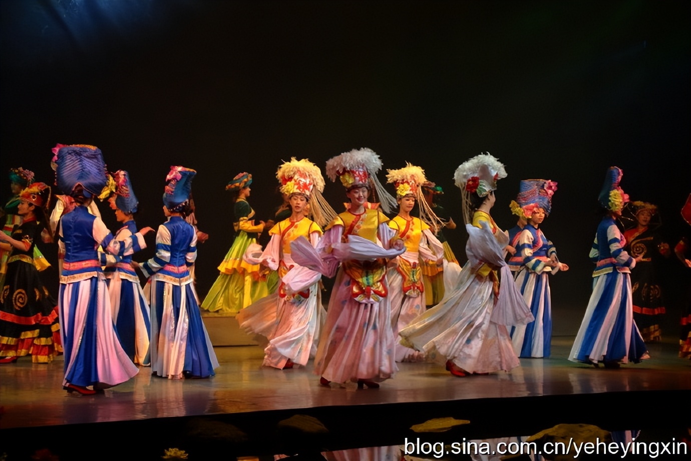 丽江丽水金沙表演好看吗,丽水金沙民族歌舞表演