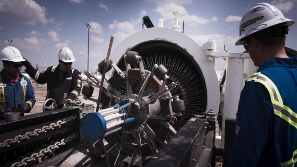 欧洲领导只剩无能狂怒!普京的“礼物”很多,断气只是灾难的开始