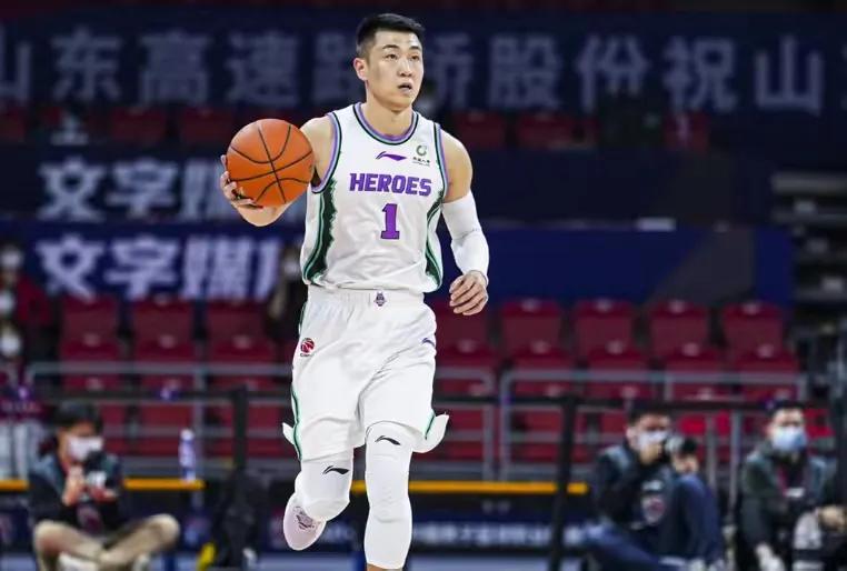 高诗岩从此不再是郭艾伦的陪练,cba是不是只能有一个外援上场