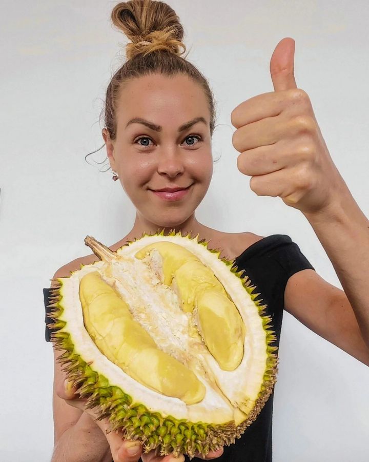 俄罗斯素食网红只吃水果,俄罗斯知名网红只吃素菜