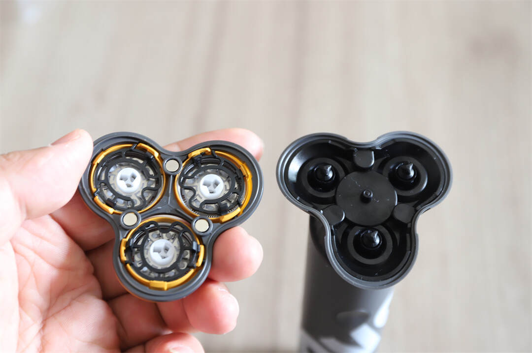 奔腾剃须刀pq3906,奔腾往复式剃须刀评测