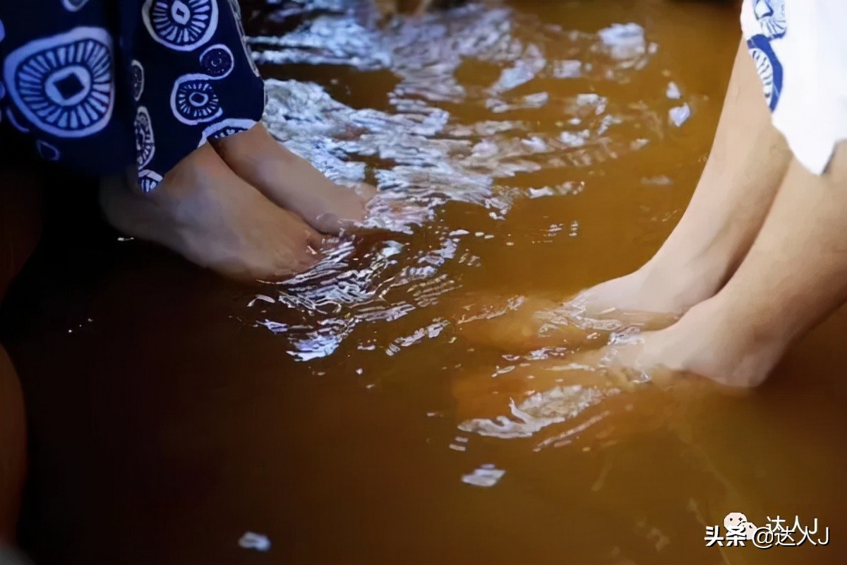 去全世界有名的地方泡温泉,全世界泡温泉