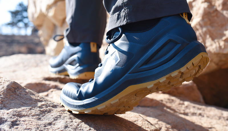 秋冬户外防水防滑软底徒步鞋,全防水全透气徒步鞋