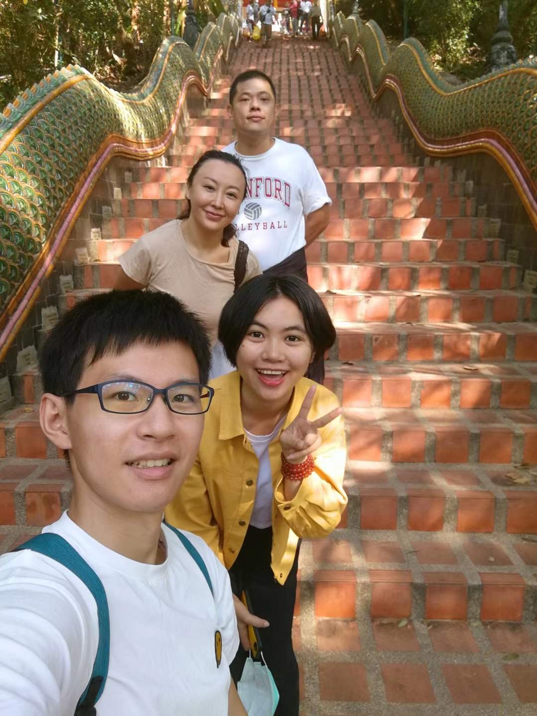 我，90后北漂失败到泰开民宿，月入1千涨到5万还交台湾富二代男友