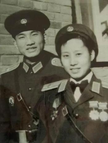 女警警服演变照片图片,最美警花警服图片