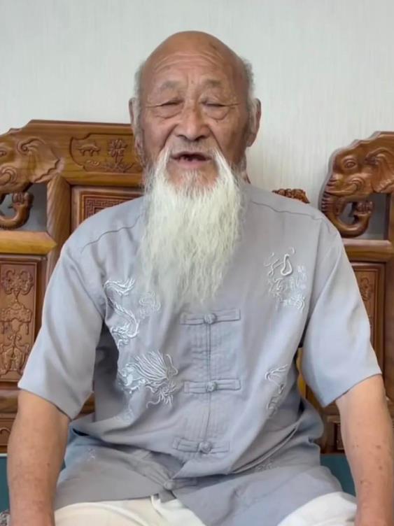 网红郭大侠疑和师爷闹掰,打假网红郭大侠真实身份