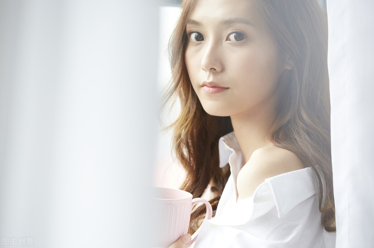 染发膏沾到皮肤上怎么去除小苏打,赛斯罗林染发膏沾皮肤上会变色吗