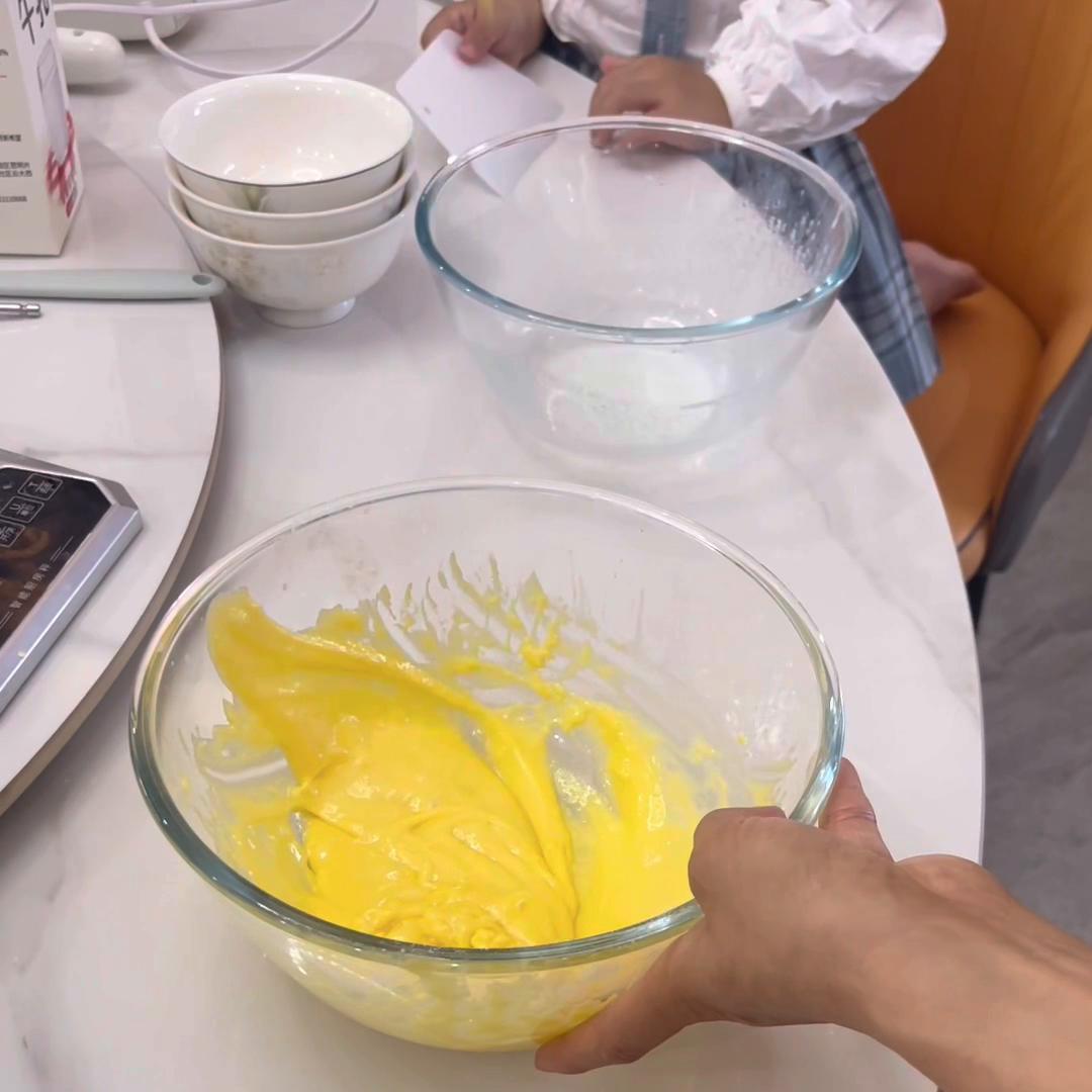 兄弟姐妹是父母给我们最好的礼物,父母给子女的最好礼物是兄弟姐妹