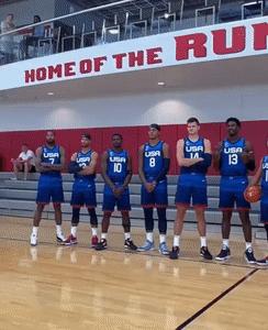 美国男篮爱德华兹单手扣篮,美国男篮爱德华兹奥运会