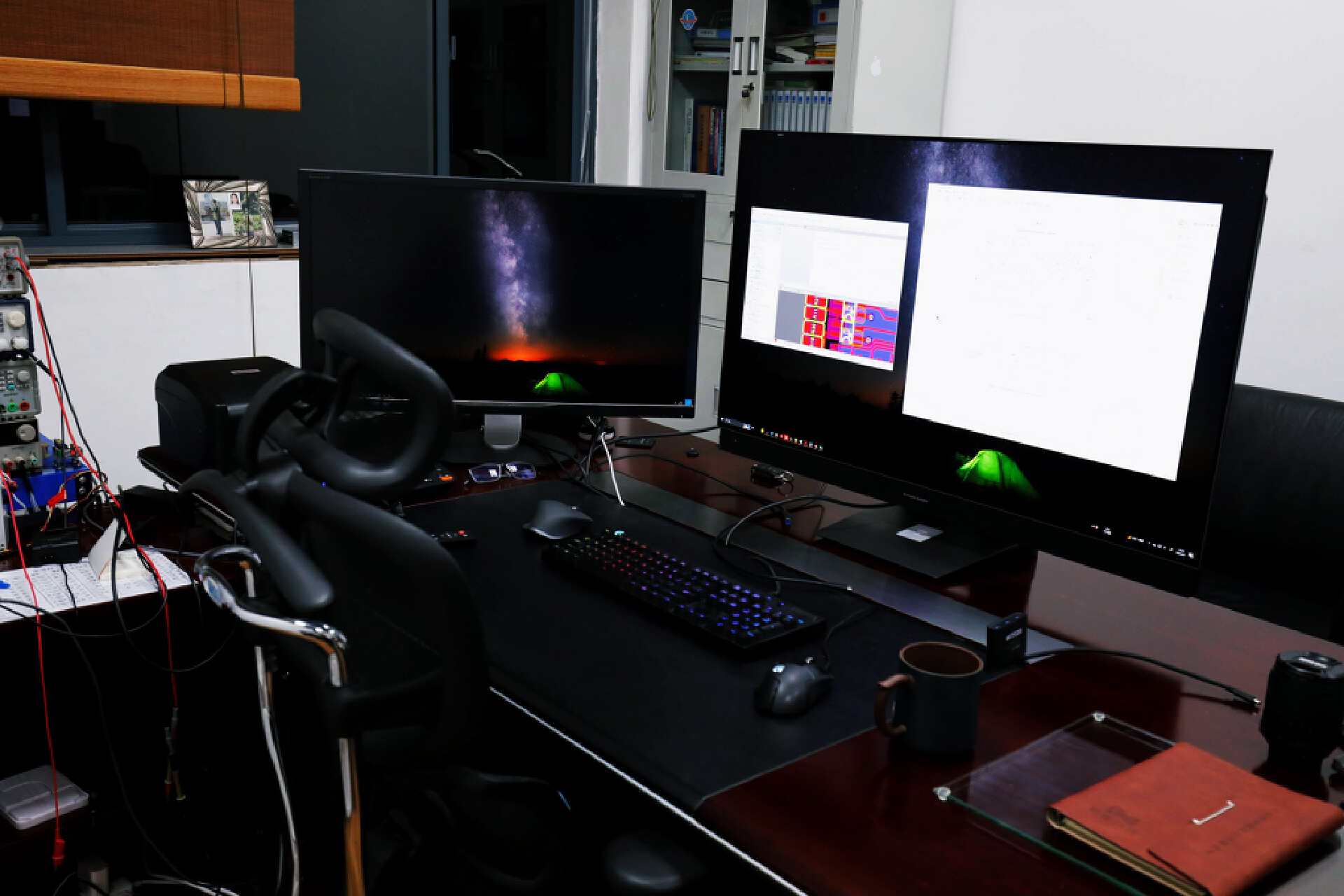 高端电脑显示器一体42.5寸,老板用27寸显示器