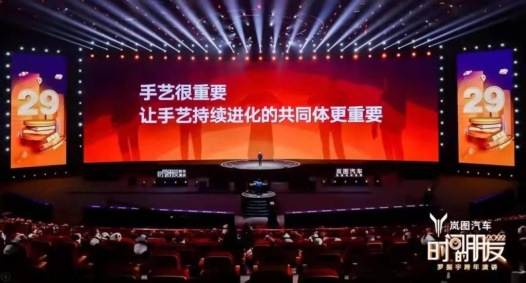 温州一女子整理房间一次收费1.5w：有些人会赚钱，真不是没原因的