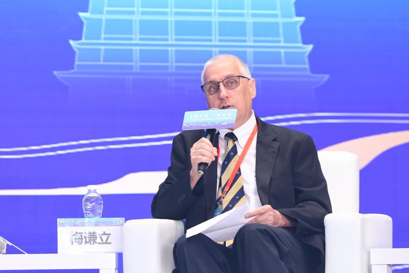 广州中山大学梅谦立教授,中山大学梅谦立